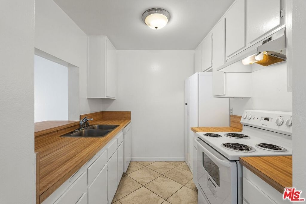 5460 White Oak Avenue - Photo 7