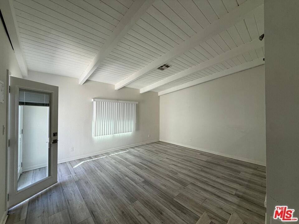 15830 Blackhawk Street - Photo 5