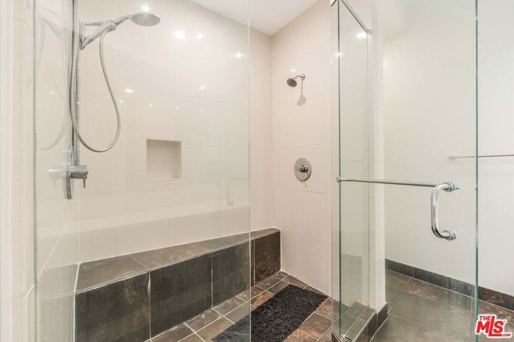 13320 Beach Avenue - Photo 14
