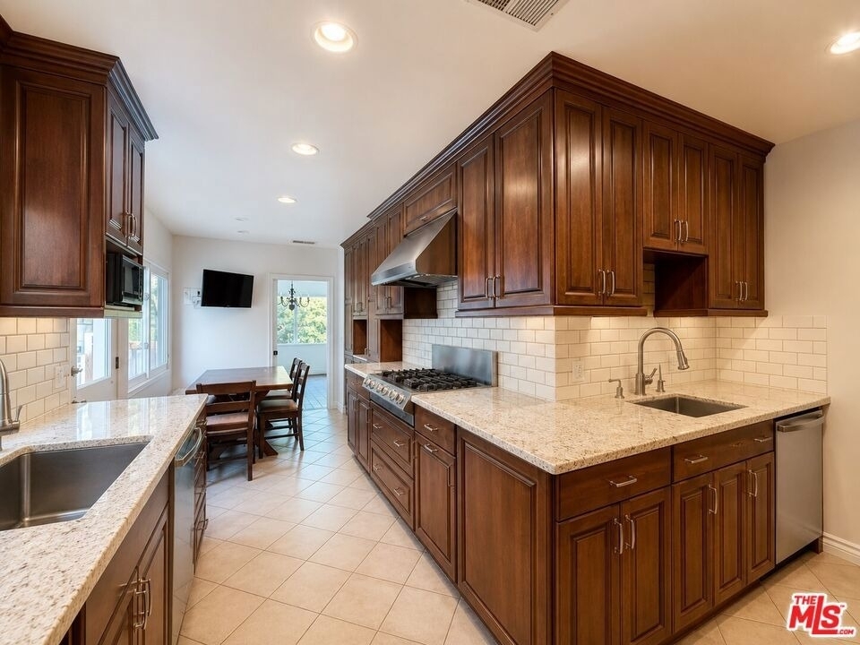 2200 S Canfield Avenue - Photo 1