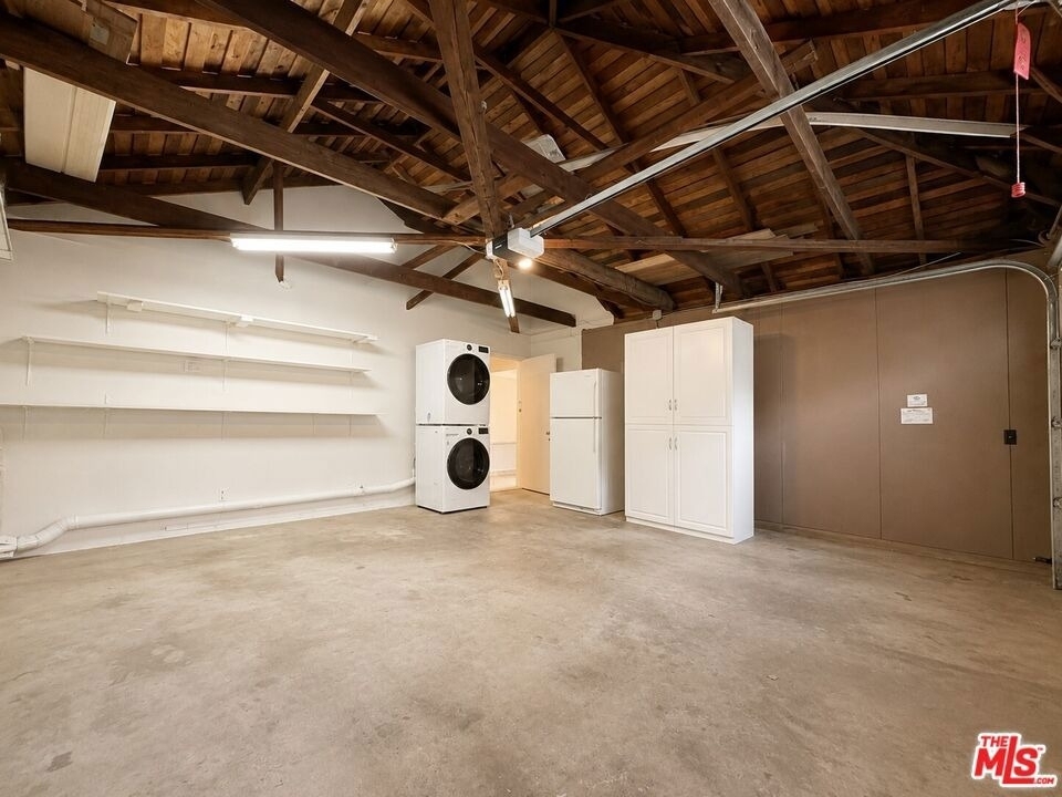 2200 S Canfield Avenue - Photo 9
