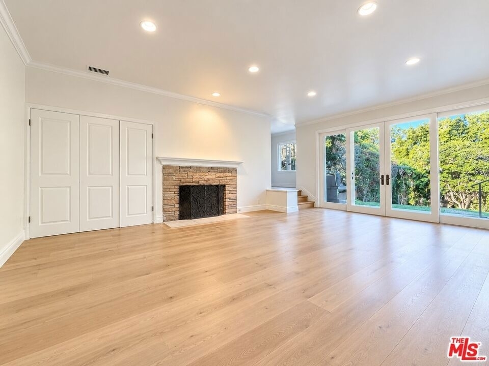 2200 S Canfield Avenue - Photo 4