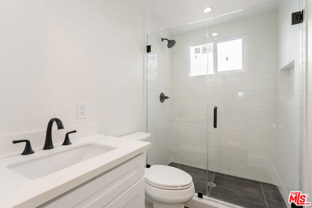 4245 Normal Avenue - Photo 15