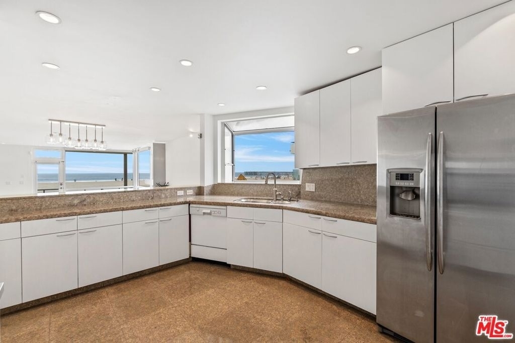 6 Eastwind Street - Photo 7