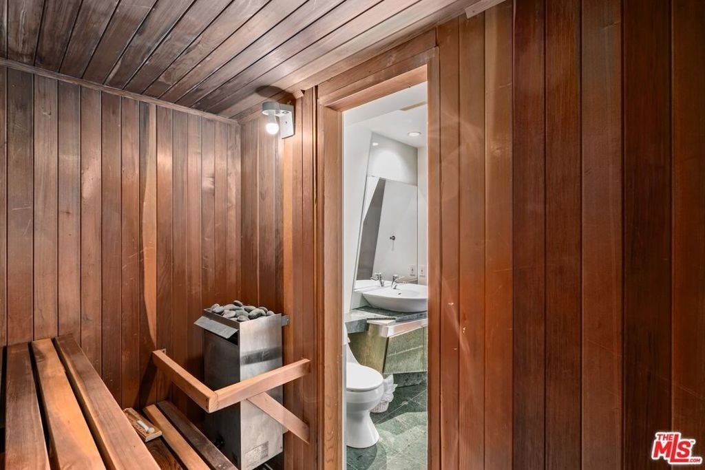 6 Eastwind Street - Photo 21