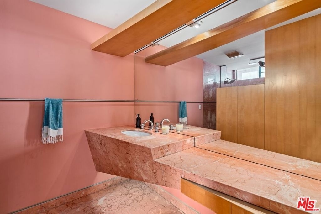 6 Eastwind Street - Photo 16