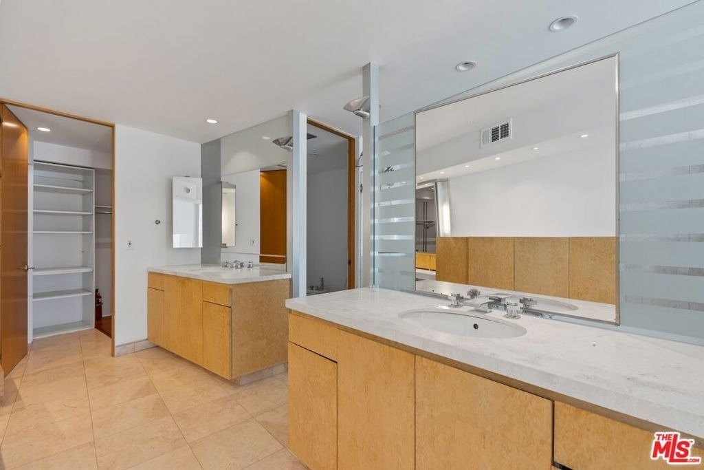 6 Eastwind Street - Photo 11