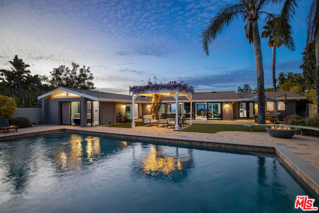 8400 Mulholland Drive - Photo 22