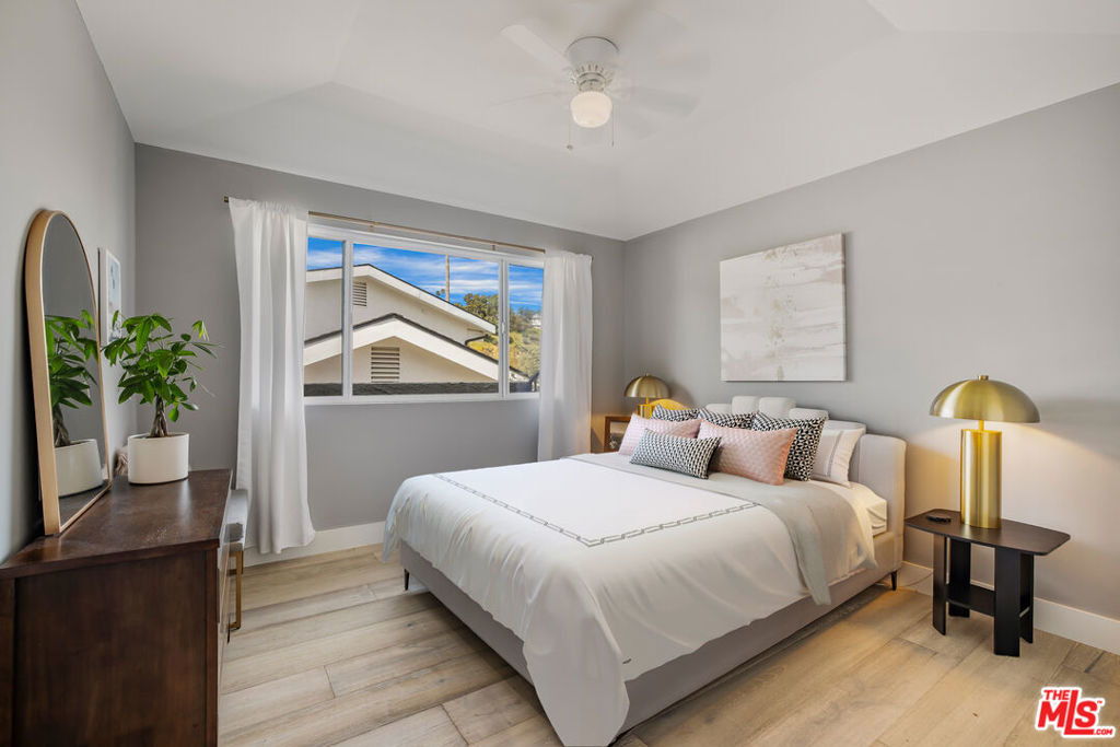 8400 Mulholland Drive - Photo 8