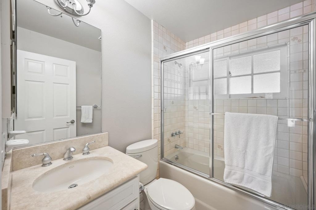 226 Stratford Park Cir - Photo 17