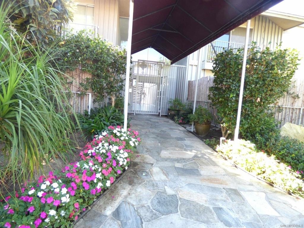 1645 Emerald Street - Photo 15