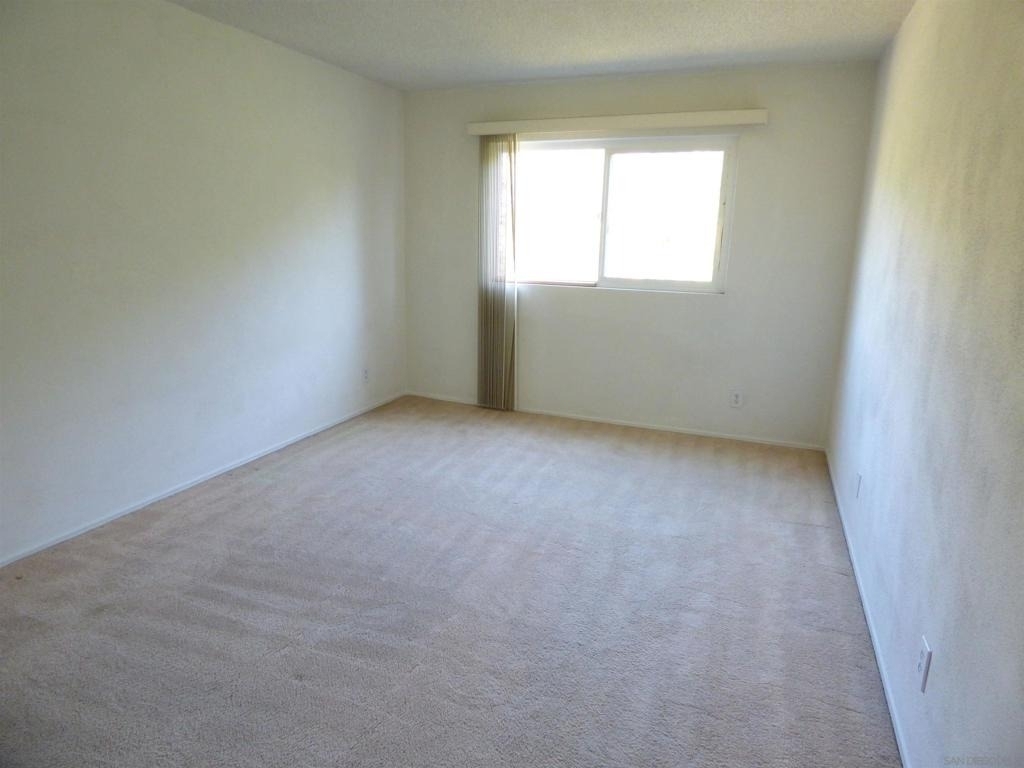 1645 Emerald Street - Photo 8