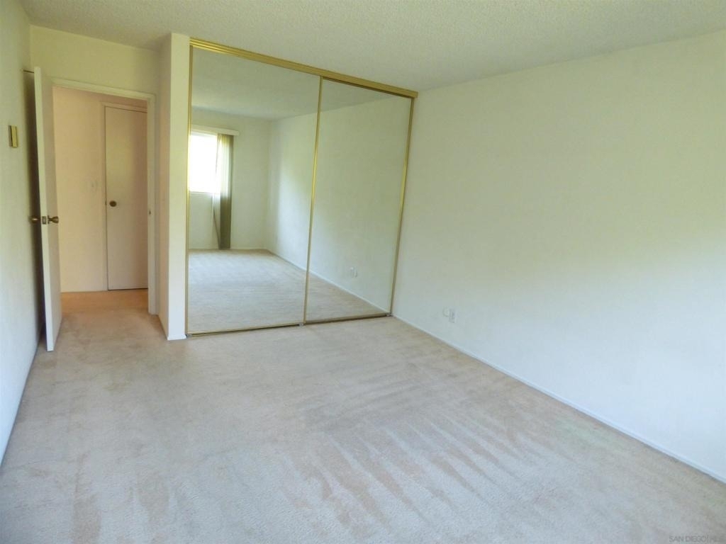 1645 Emerald Street - Photo 9