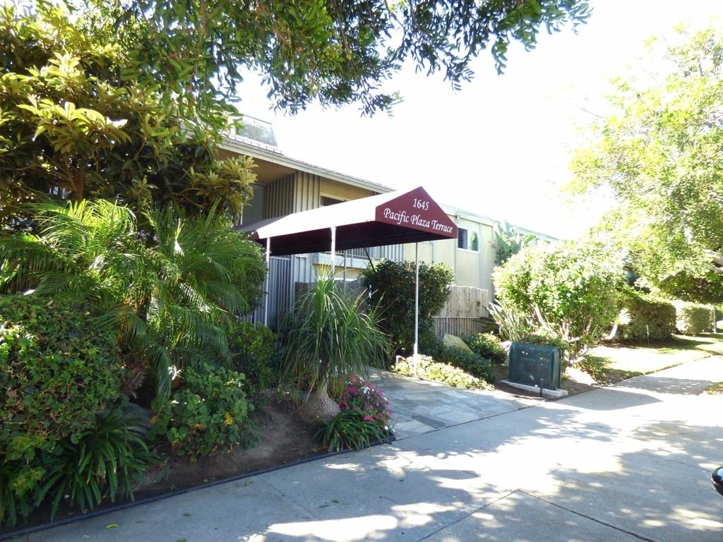 1645 Emerald Street - Photo 19