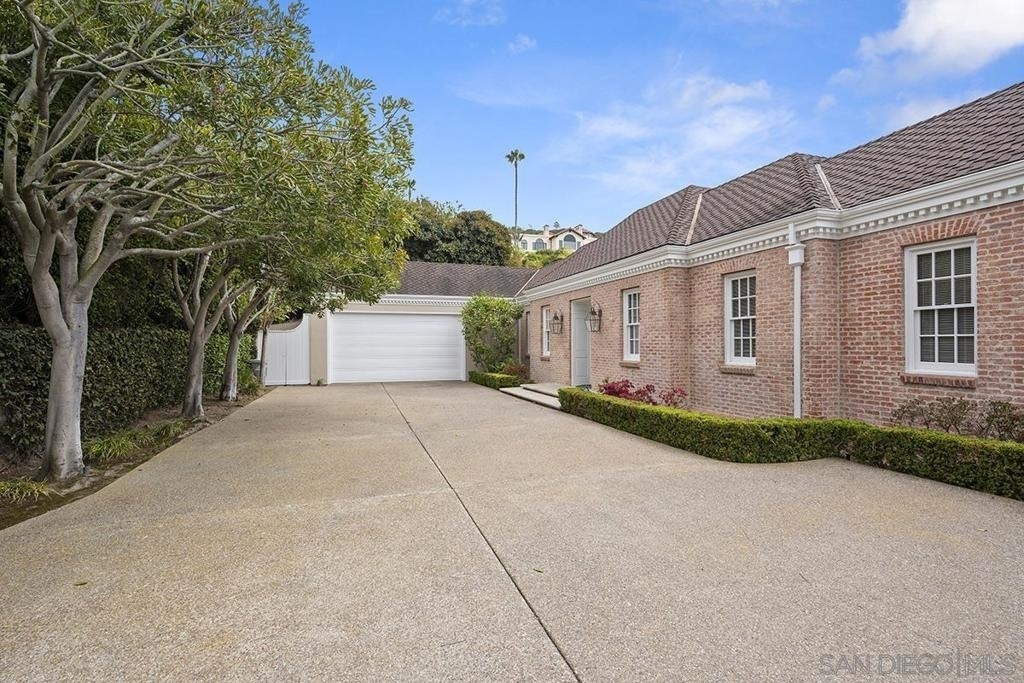 7612 Hillside Dr - Photo 42