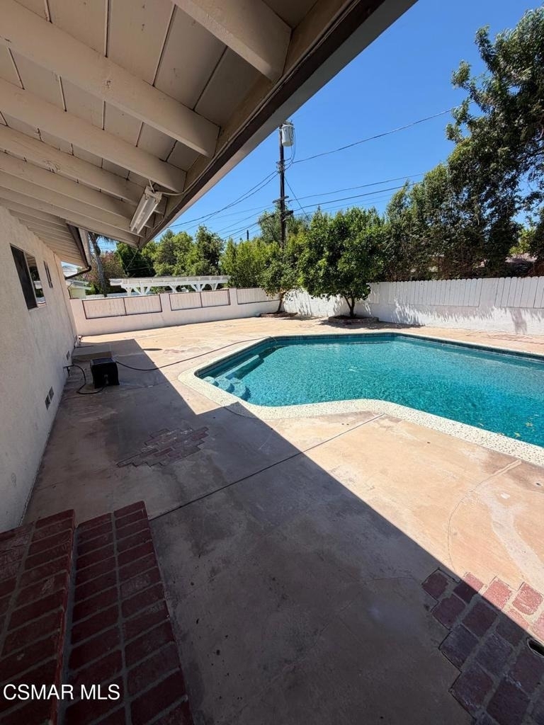 23723 Oxnard Street - Photo 19