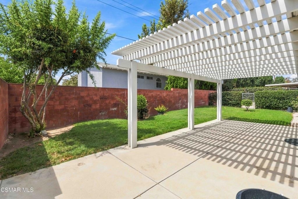 2253 Grafton Street - Photo 17