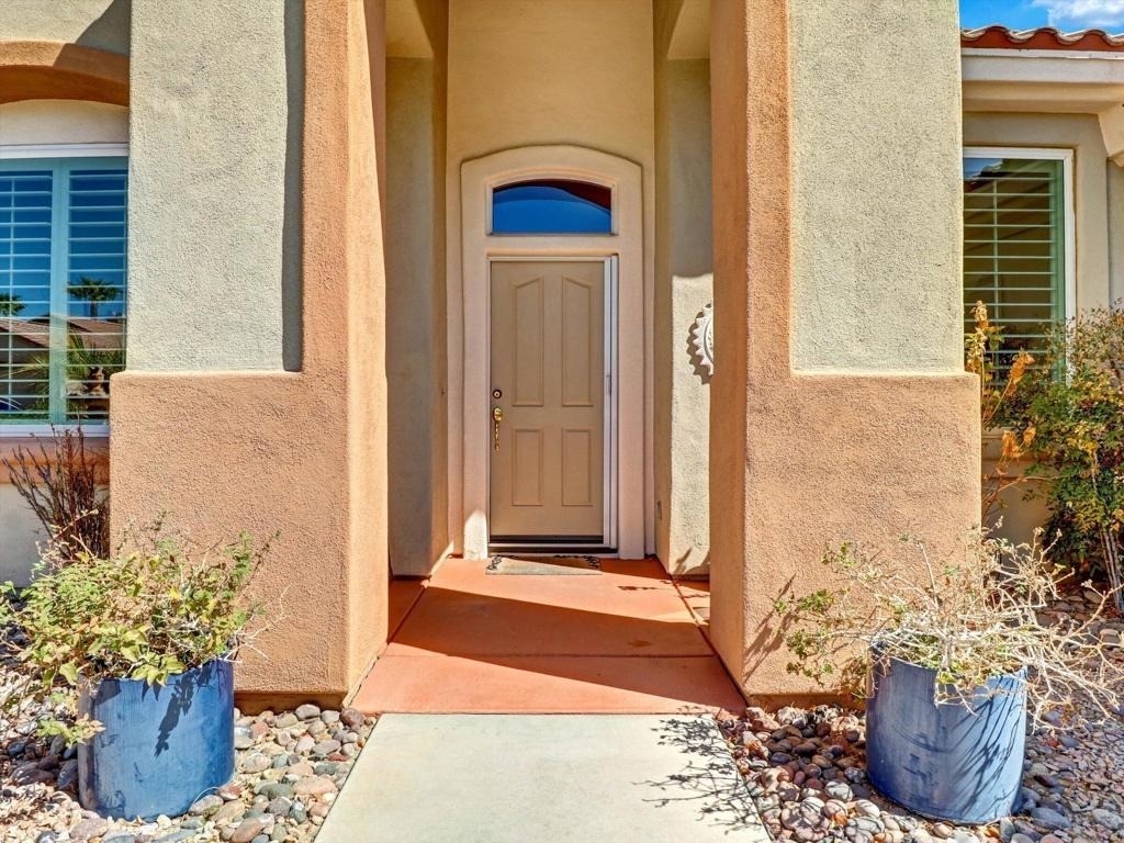 78202 Kensington Avenue - Photo 2