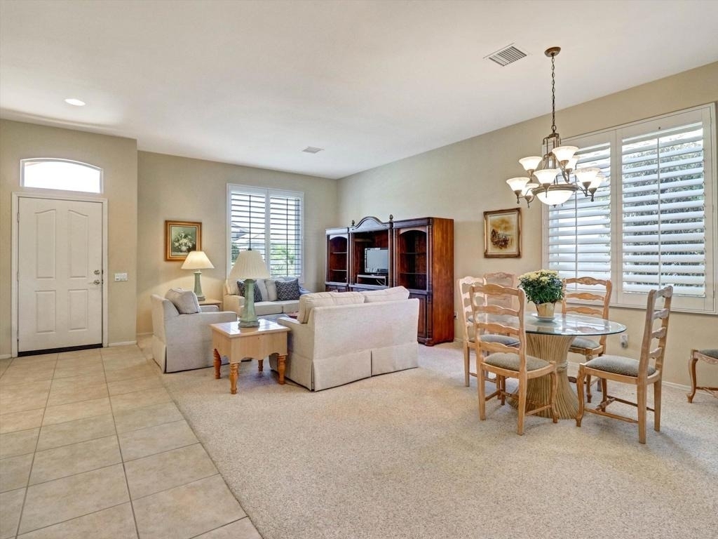 78202 Kensington Avenue - Photo 8