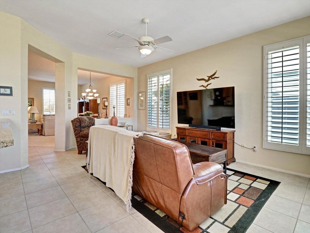 78202 Kensington Avenue - Photo 13