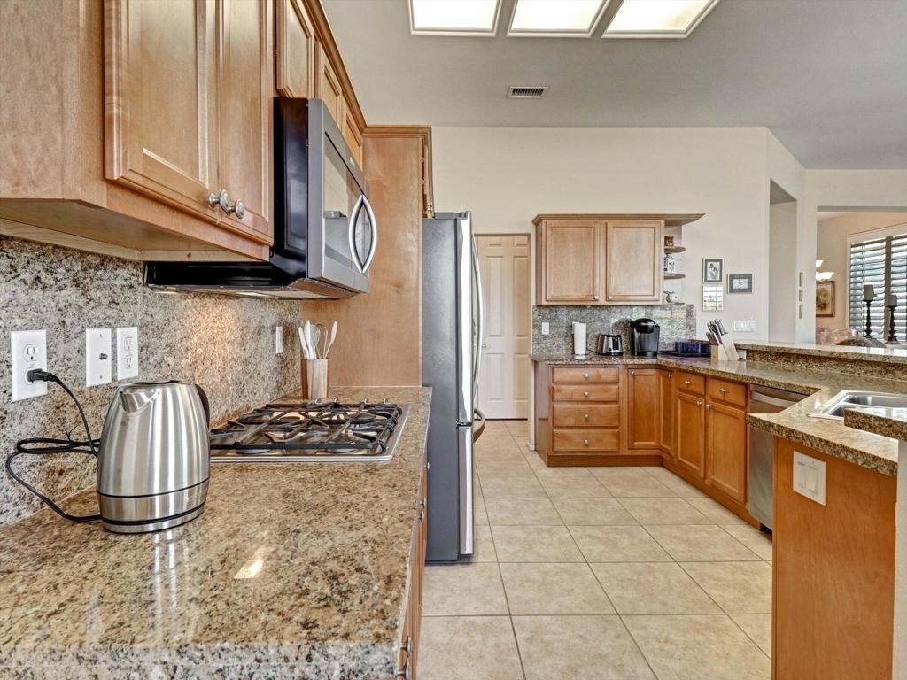 78202 Kensington Avenue - Photo 19