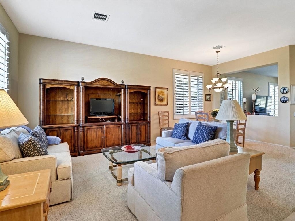 78202 Kensington Avenue - Photo 4