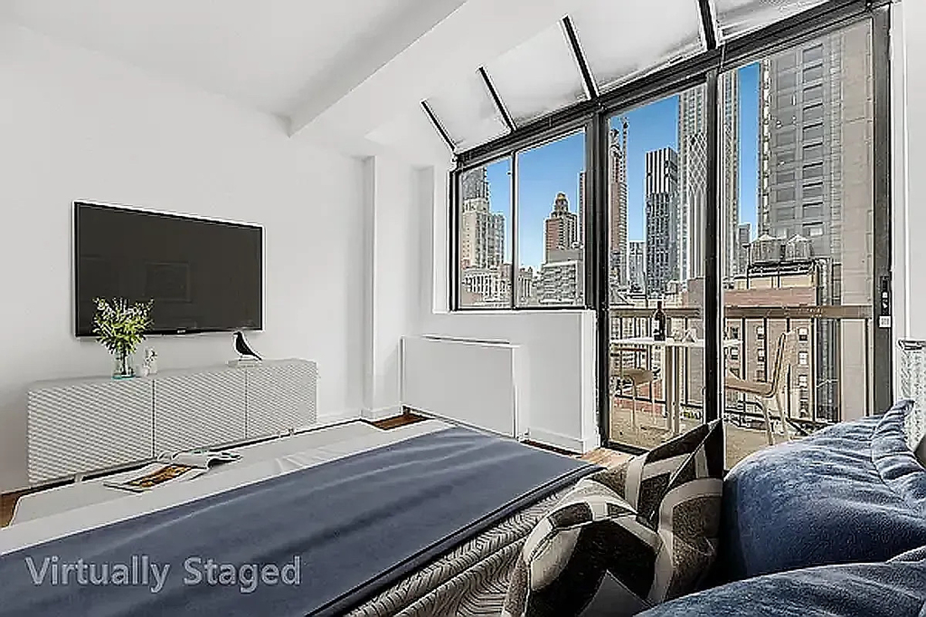 184 Lexington Avenue - Photo 3