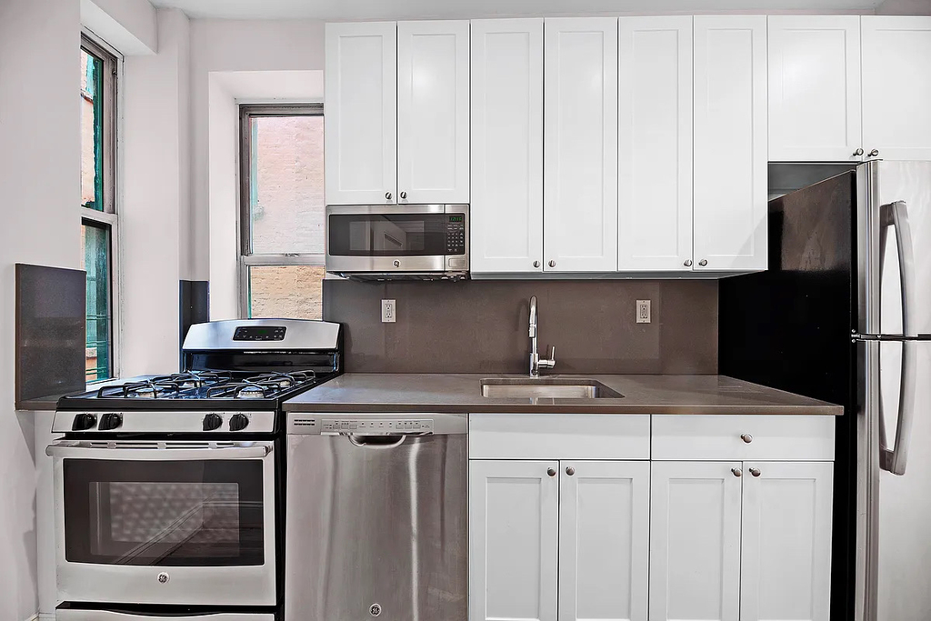 358 West 45th Street - Photo 1