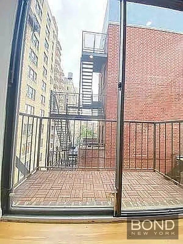 West 85th Street - Photo 8