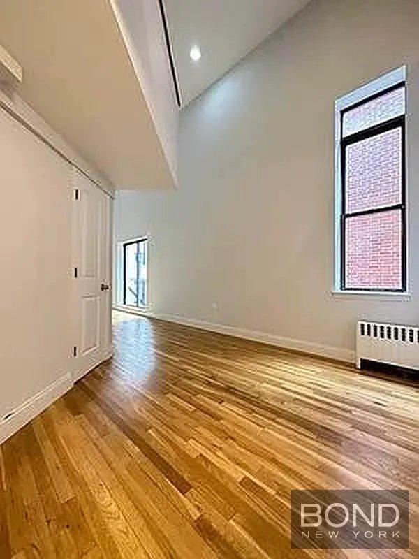 West 85th Street - Photo 11