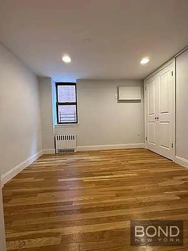 West 85th Street - Photo 5