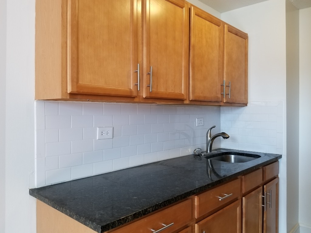 3333 Broadway - Photo 7