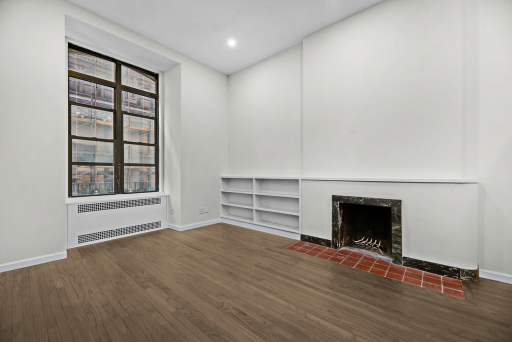 Madison Avenue - Photo 2