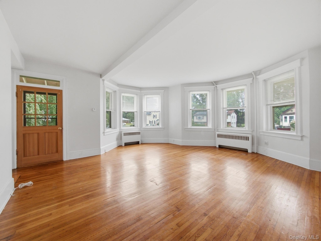 9 Cottage Avenue - Photo 1