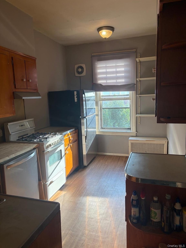 3134 79th Street - Photo 15