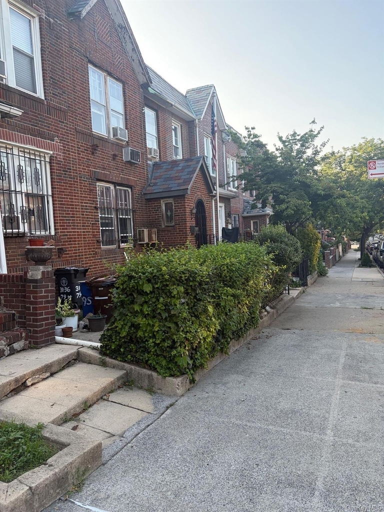 3134 79th Street - Photo 0
