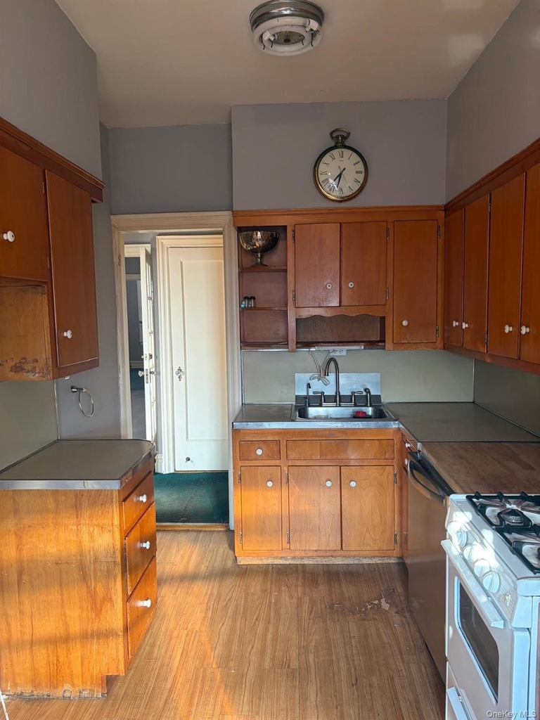 3134 79th Street - Photo 12
