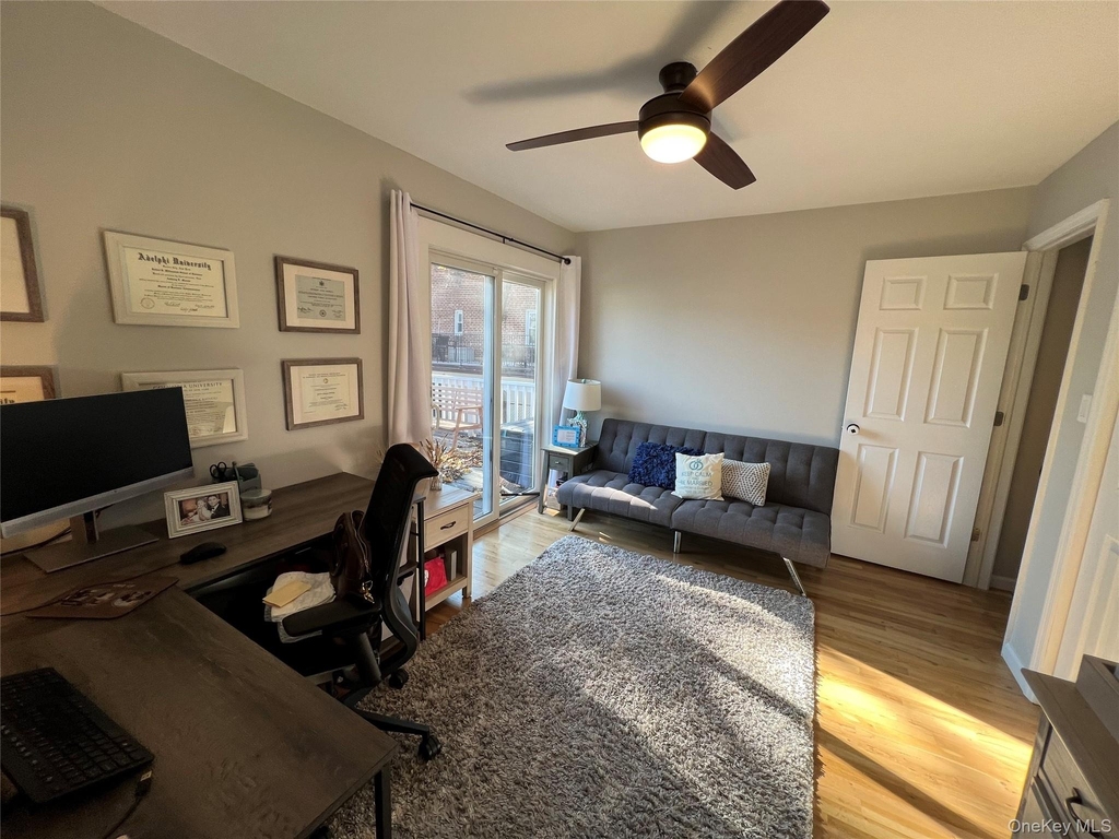 31 Roosevelt Place - Photo 15