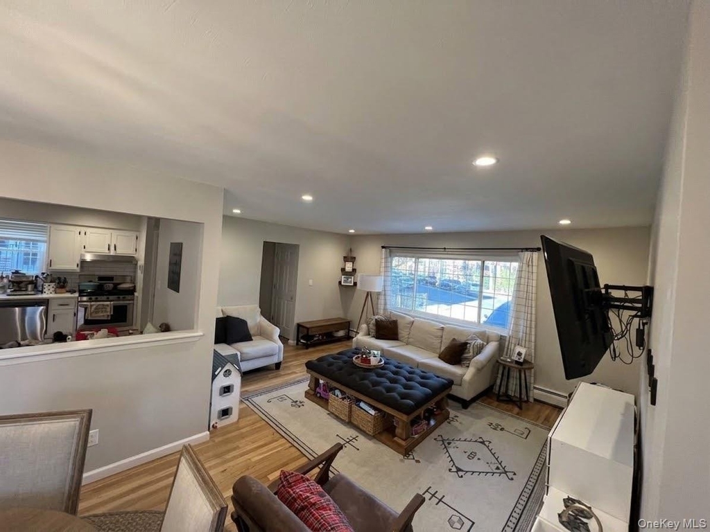 31 Roosevelt Place - Photo 11