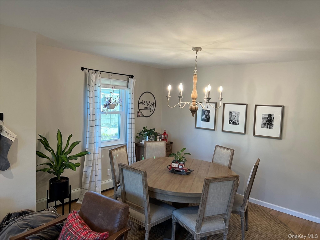 31 Roosevelt Place - Photo 5