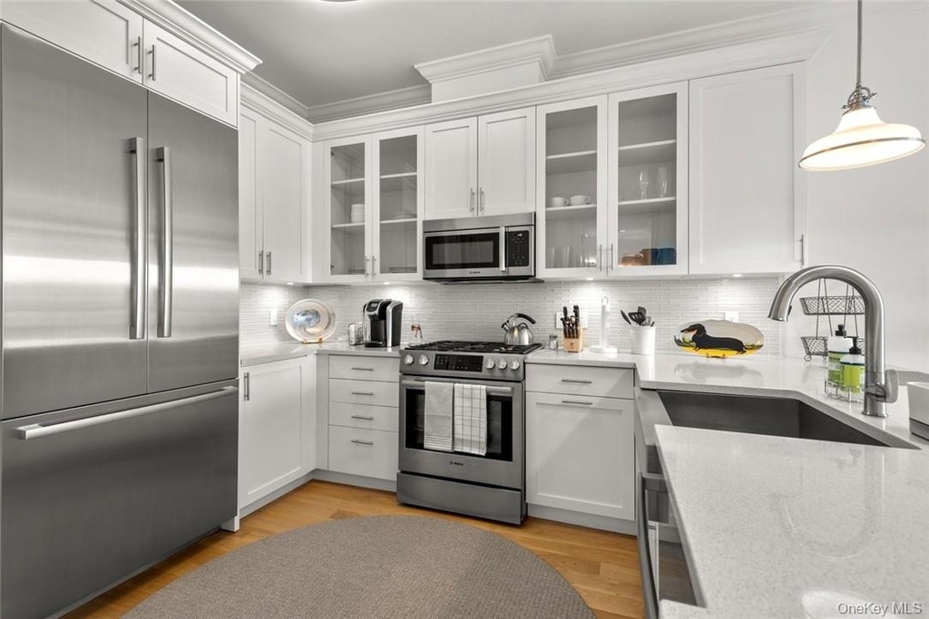 11 River Street - Photo 2