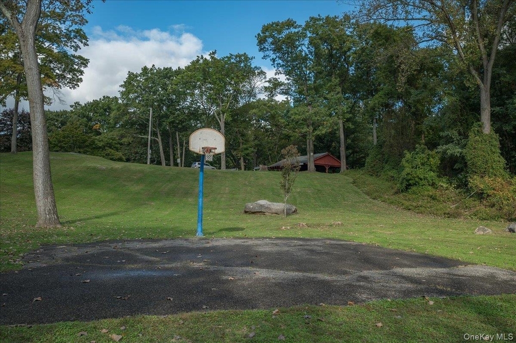 284 Park Avenue - Photo 35