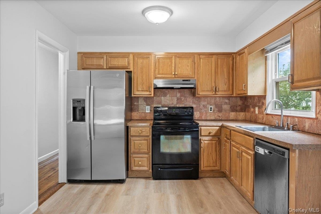 284 Park Avenue - Photo 12