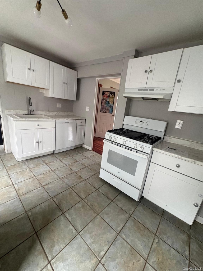 20 Van Buren Street - Photo 6
