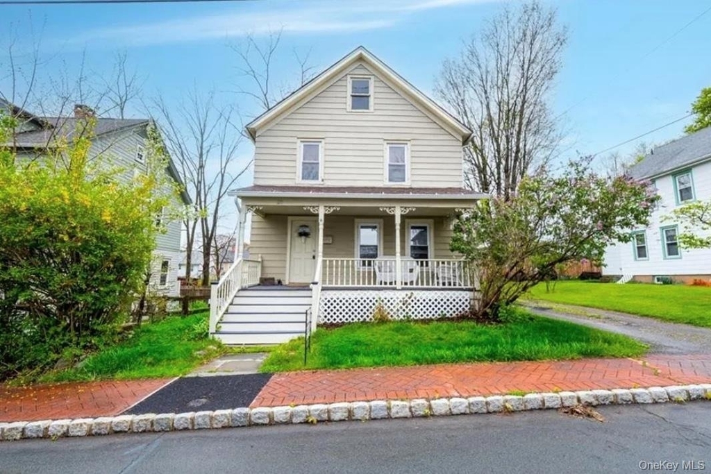 20 Van Buren Street - Photo 0
