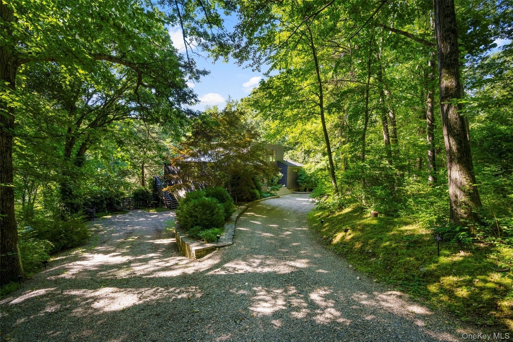33 Dry Pond Road - Photo 4