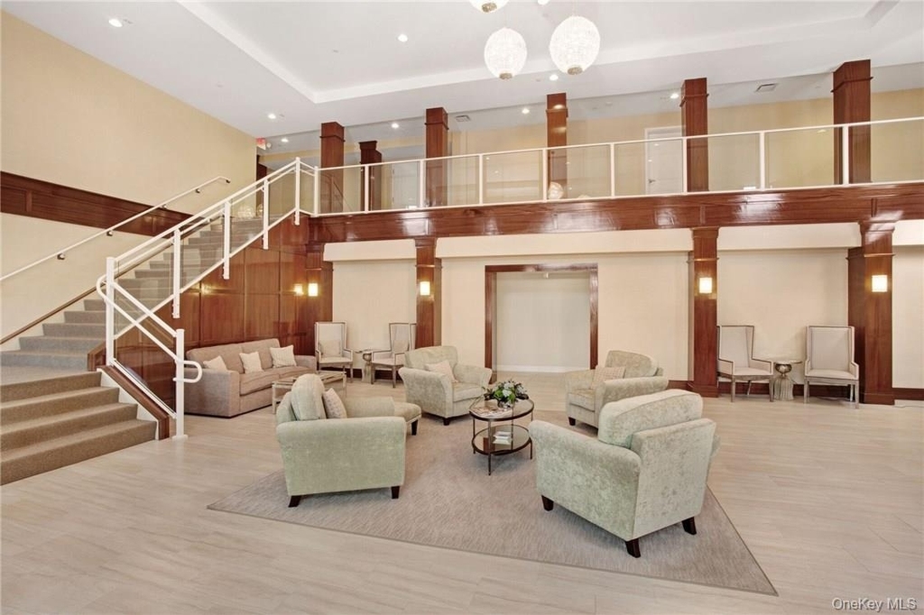10 Byron Place - Photo 1