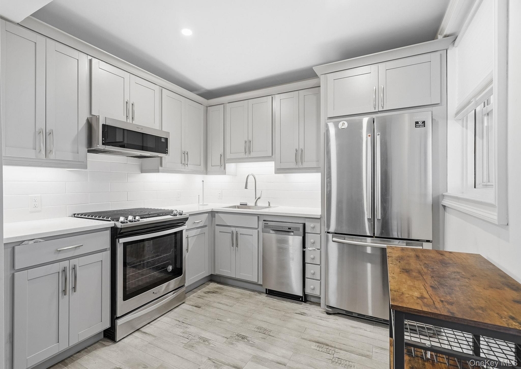 315 King Street - Photo 3