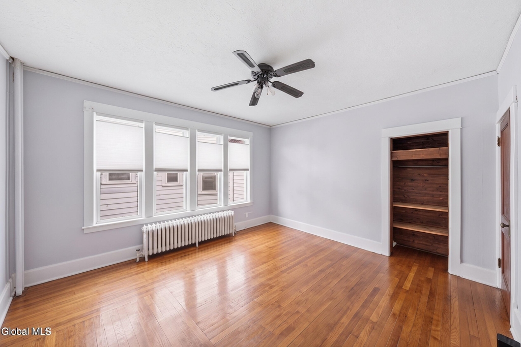 688 Myrtle Avenue - Photo 26