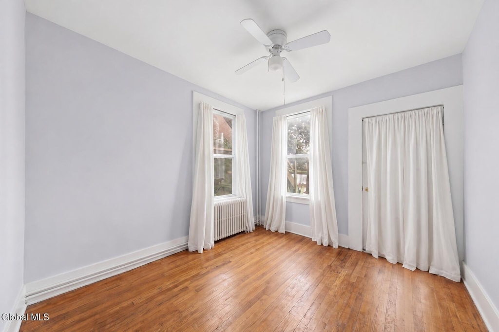 688 Myrtle Avenue - Photo 29